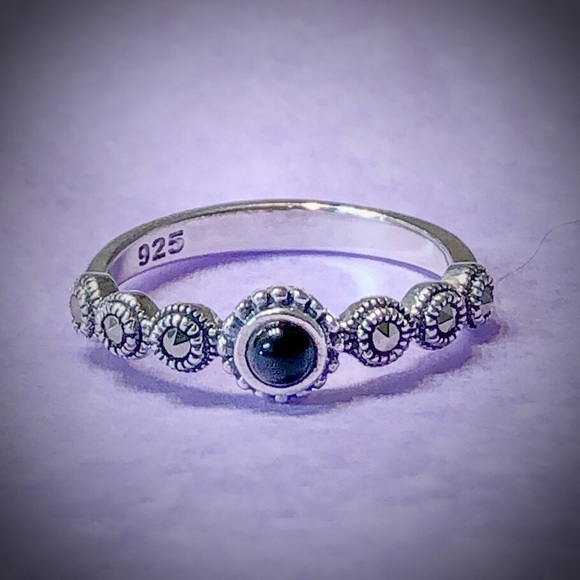 Jewelry - 💕Beautiful Sterling Silver Ring w Marcasite Onyx